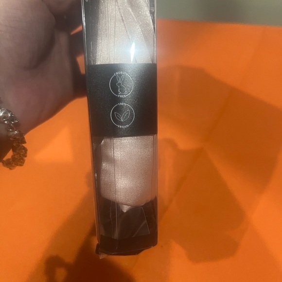 ⚡️⚡️⚡️Kitsch Cream Satin Eye Mask with eye care bundle - Picture 7 of 15